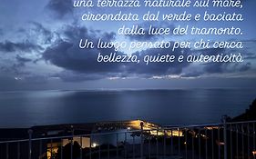 TENUTA TAURIANUM PanoramicHouse e PanoramicB&B